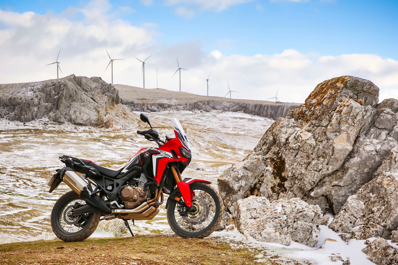 Moto para Viajar Africa Twin nas Montanhas
