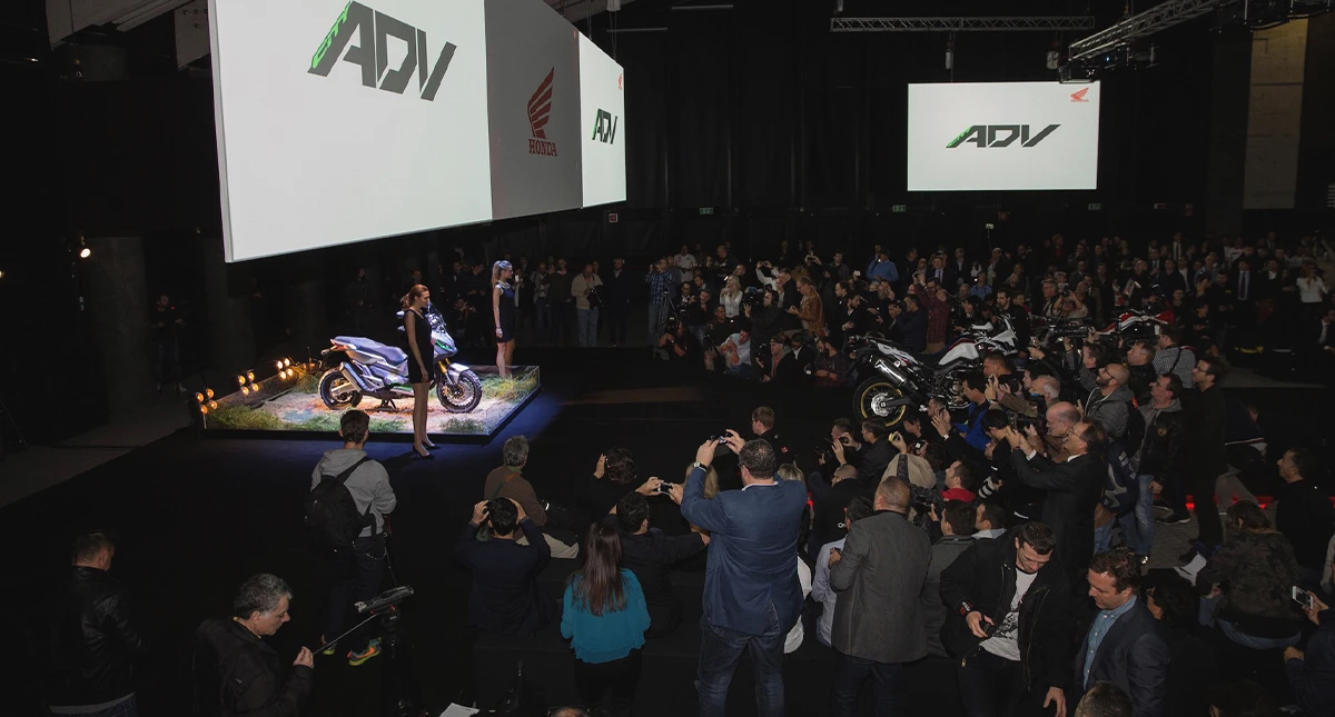 Motocicleta City Adventure Concept Exposição EICMA 2015