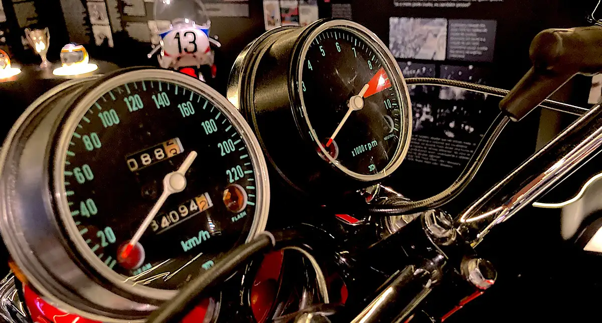 Painel da Motocicleta Honda em Exposição na Duas Rodas Uma Nação