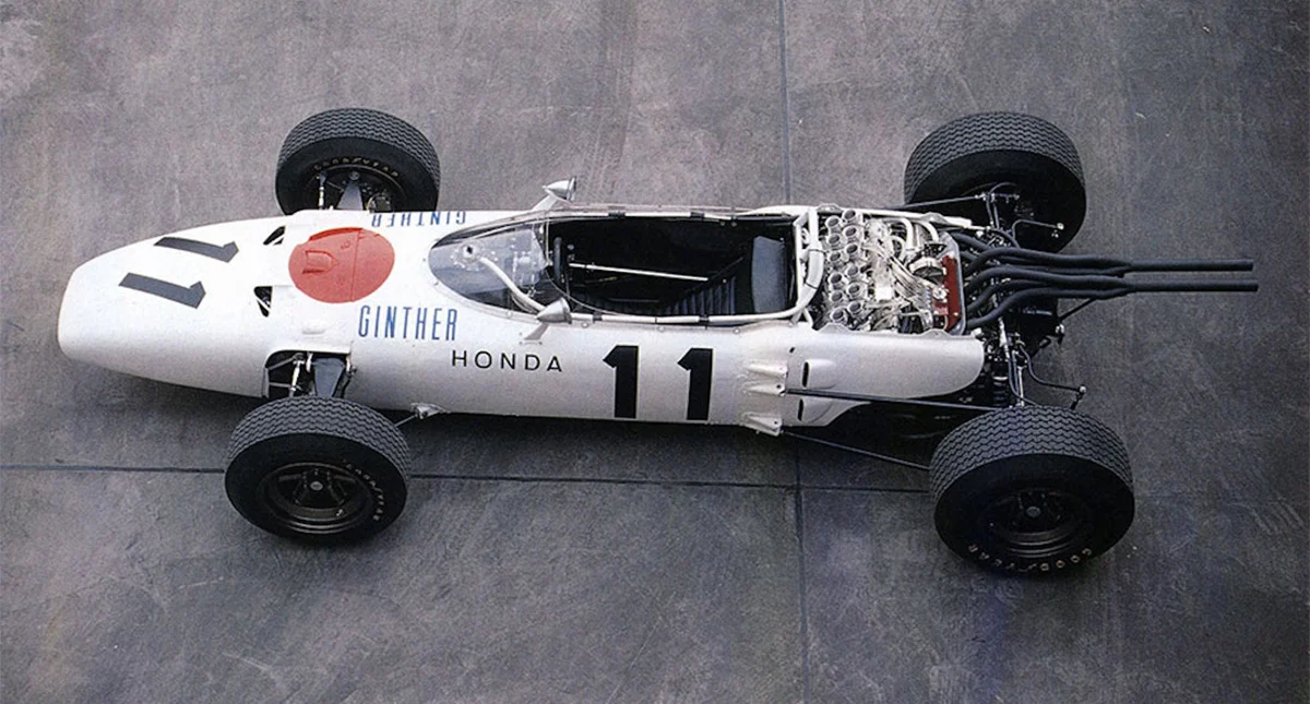 visão superior carro de Fórmula 1 Honda RA272 